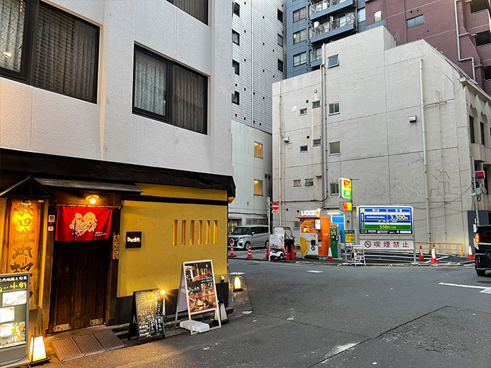 プコインパーキングを左折